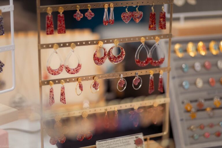 Bijoux fleurs et artisanat en Occitanie